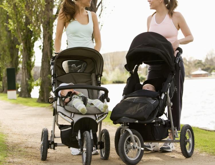 are 3 wheel strollers better than 4