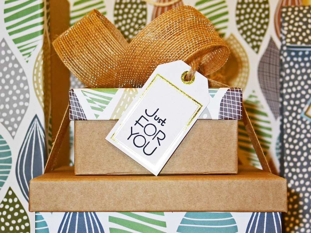 Care package ideas in pretty boxes