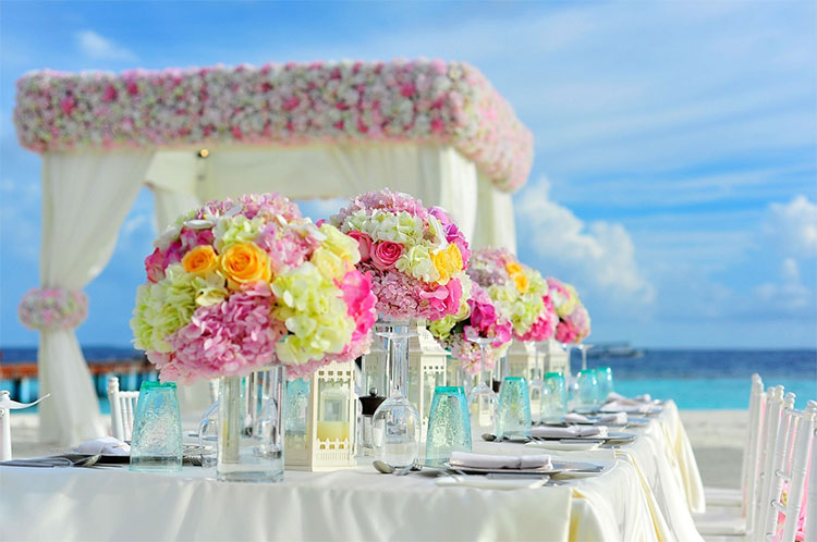 Beach wedding decor